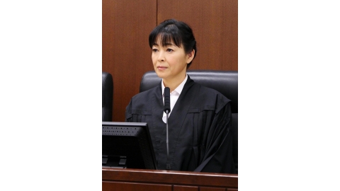 最強の法廷　裁判官桜子と10人の評決　出演：財前直見